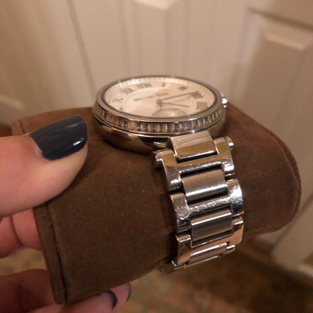 Michael Kors Silver watch - Picture 5 of 6